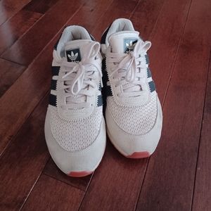 Men's Adidas Iniki size 8